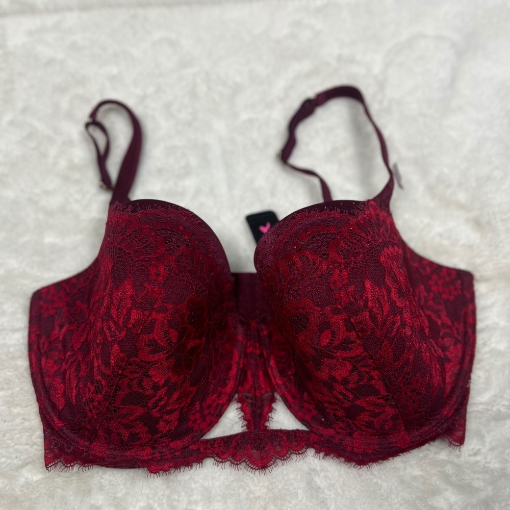 La Senza Lacy Bra SZ US 36DDD: NWT